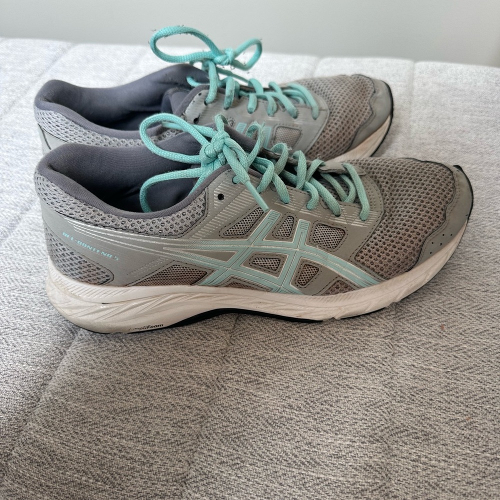 ASICS Women's Gray Running Shoes - Picture 4 of 6